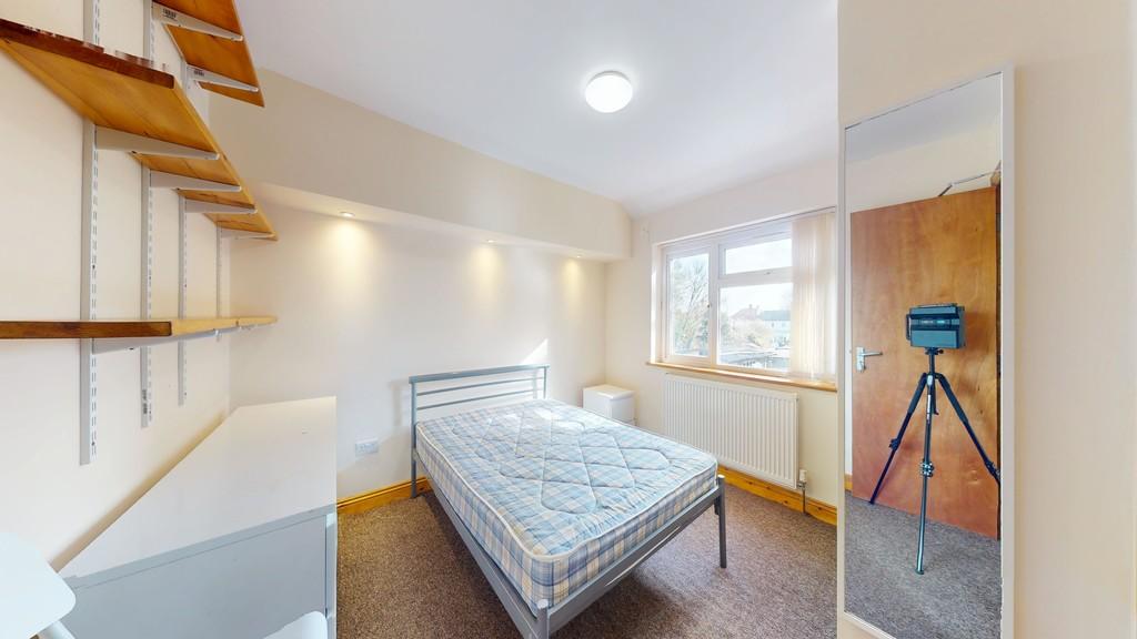 Bedroom 4 - Angle 1