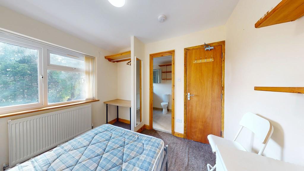 Bedroom 4 - Angle 2
