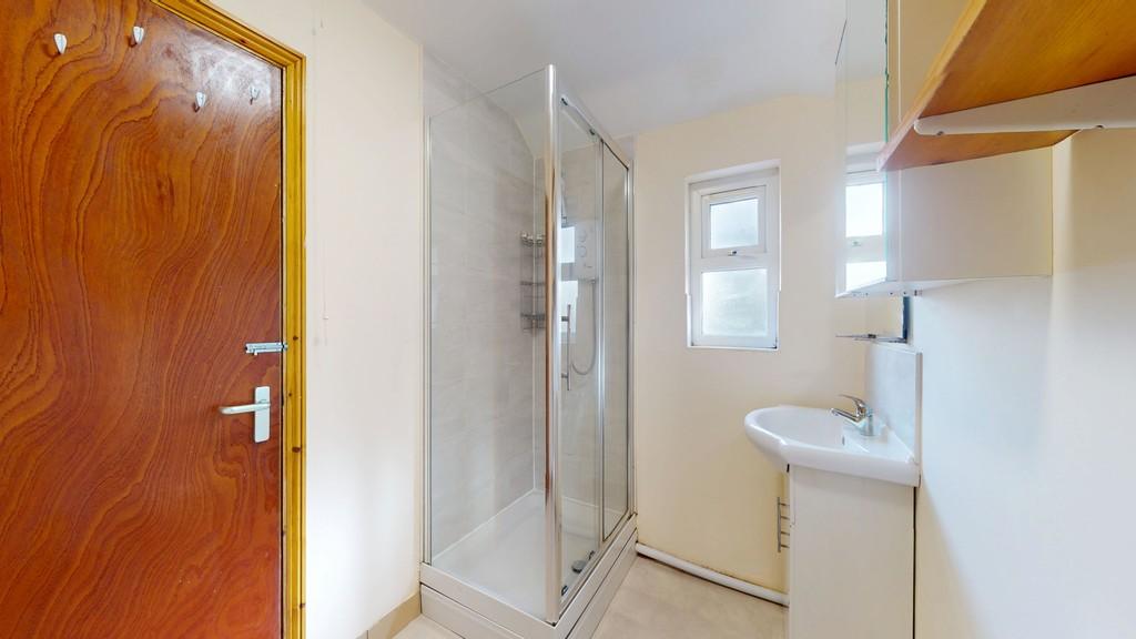 Bedroom 4 - En-Suite