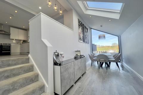 undefined, Middleton Drive, Pinner HA5