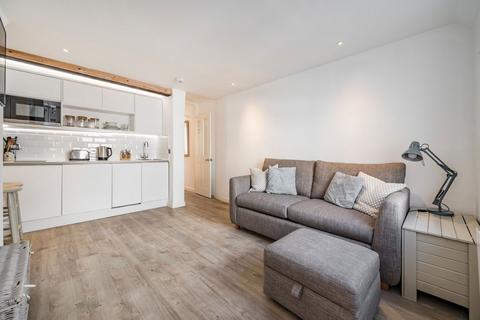 undefined, Gatliff Close, London SW1W