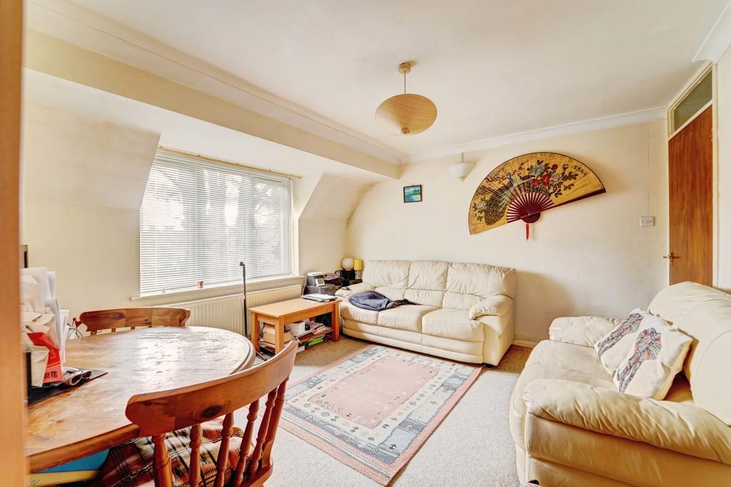 Livingroomshot1