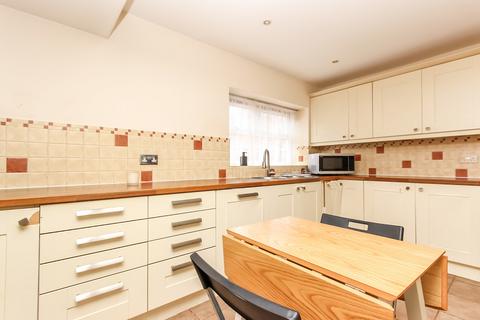 3 bedroom mews for sale, Redwell Court, Wellingborough NN8