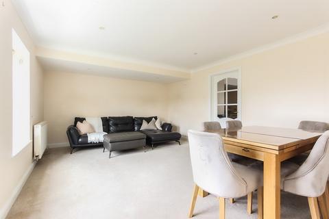 3 bedroom mews for sale, Redwell Court, Wellingborough NN8