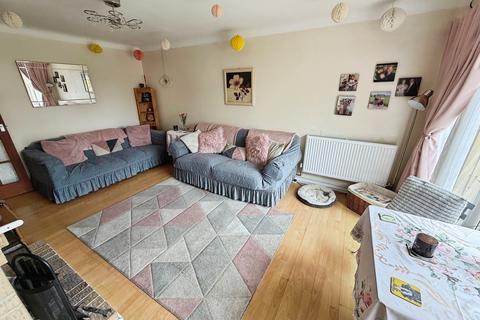 4 bedroom chalet for sale, Maddocks Hill , Warminster