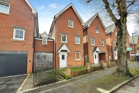 4 bedroom semi-detached house for sale, Nesfield Road, Derby DE7