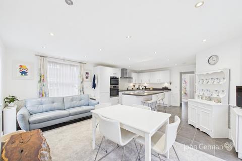 4 bedroom detached house for sale, Pebble Lane, Ravenstone