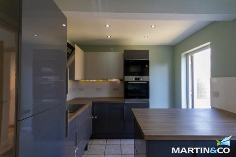 undefined, Hare Grove, Northfield, B31