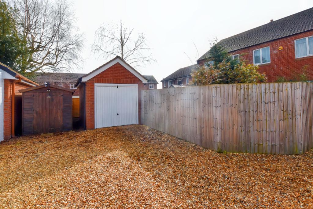 Detached Garage