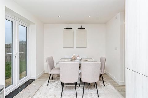 3 bedroom semi-detached house for sale, Bolsover Drive, Stafford
