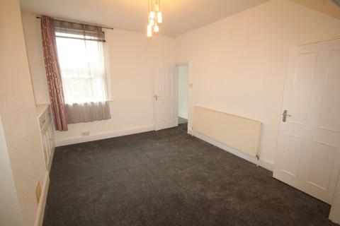 3 bedroom terraced house to rent, Strode Road, Wellingborough, NN8