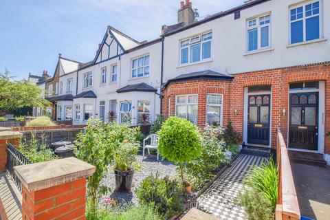 Kneller Road, Twickenham
