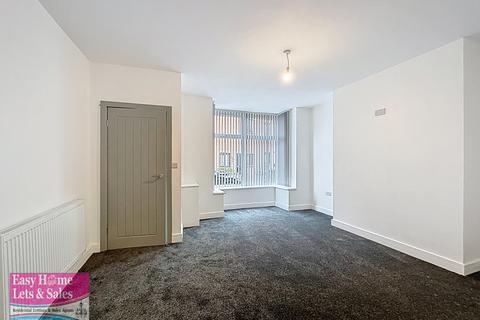 2 bedroom end of terrace house to rent, Gillibrand Walks, Chorley