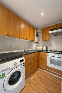 2 bedroom apartment to rent, West Green Road, London N15