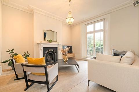 1 bedroom flat for sale, Chepstow Villas, London W11