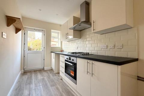 3 bedroom terraced house to rent, Goscote Close, Walsall