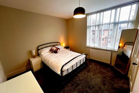 3 bedroom end of terrace house for sale, Urban Road