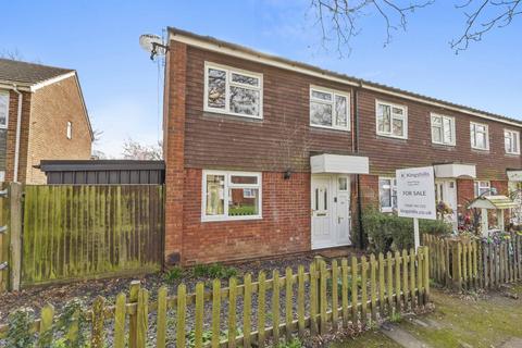 3 bedroom end of terrace house for sale - Hobart Court, Gunthorpe Road, Marlow, Buckinghamshire, SL7 1UL