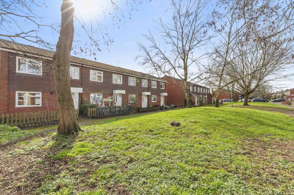 10 Hobart Court, Gunthorpe Rd, SL7 1 UL (LOW RES)-1