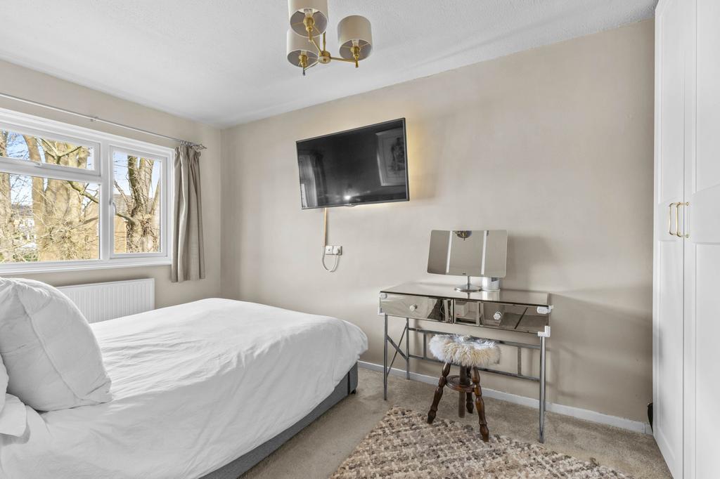 10 Hobart Court, Gunthorpe Rd, SL7 1 UL (LOW RES)-2