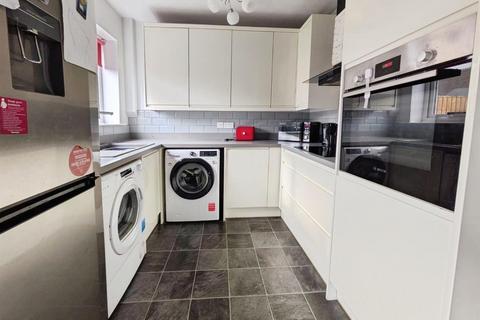 undefined, Spring Valley Close, Leeds LS13