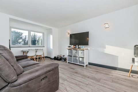 1 bedroom flat for sale, Clifton Road, Gravesend, DA11