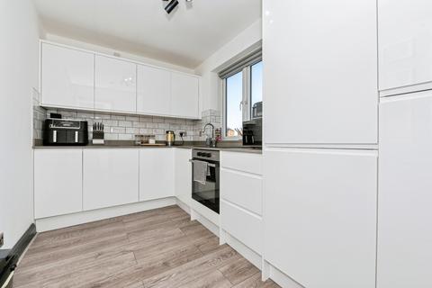 1 bedroom flat for sale, Clifton Road, Gravesend, DA11