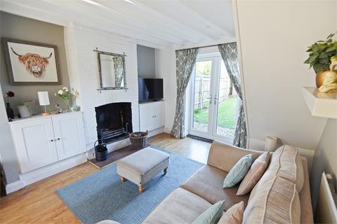 3 bedroom cottage for sale, Quainton Road, Waddesdon, Buckinghamshire.