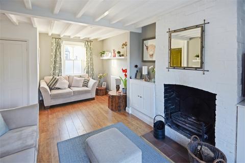 3 bedroom cottage for sale, Quainton Road, Waddesdon, Buckinghamshire.