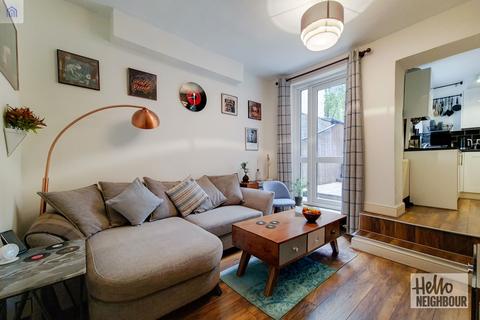 undefined, Manor Park Parade, London, SE13