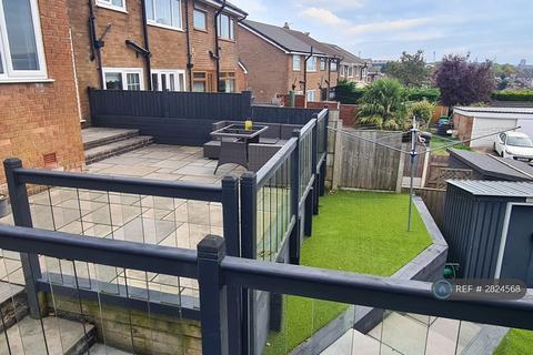 undefined, Highlands, Oldham, OL2