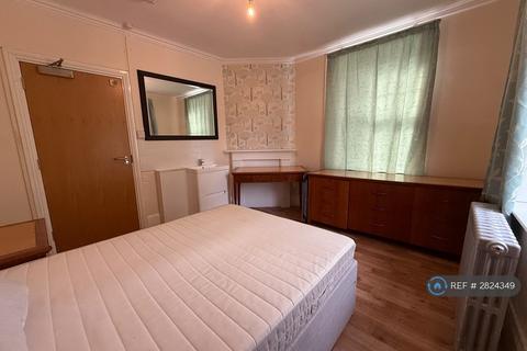 undefined, Epsom Road, Epsom, KT17
