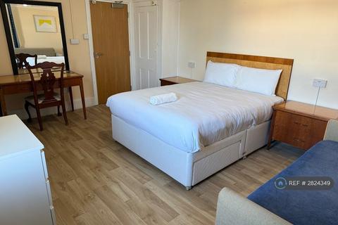 undefined, Epsom Road, Epsom, KT17