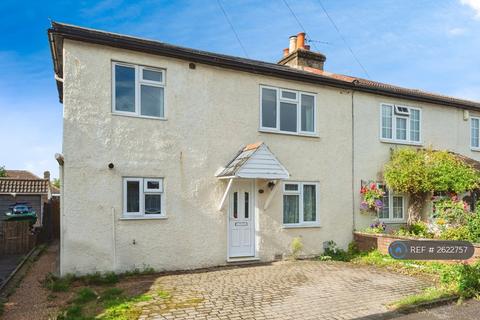 undefined, Middle Lane, Epsom, KT17