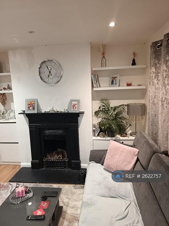Lounge current