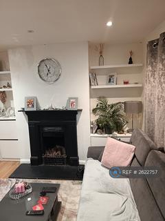 undefined, Middle Lane, Epsom, KT17