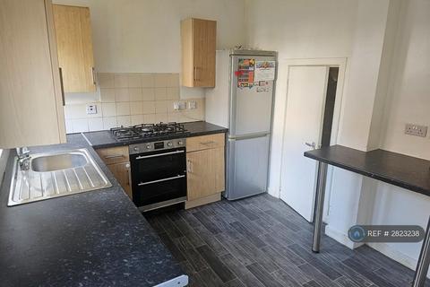 3 bedroom terraced house to rent, Cosby Road, Nottingham, NG2