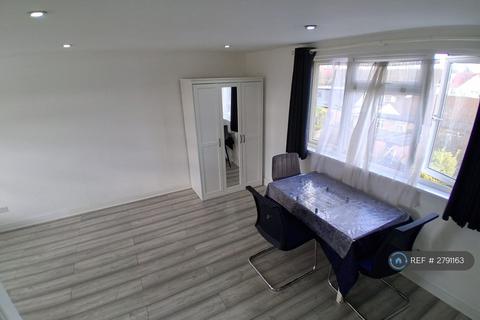 undefined, Tamworth Lane, Mitcham, CR4