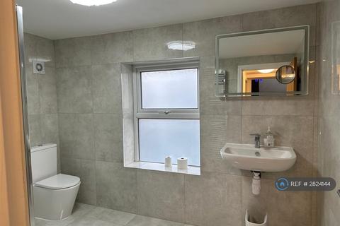 5 bedroom terraced house to rent, Park View Road, Bradford, BD9