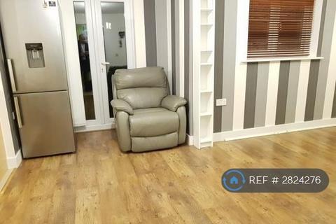 undefined, Wythenshawe, Manchester, M22