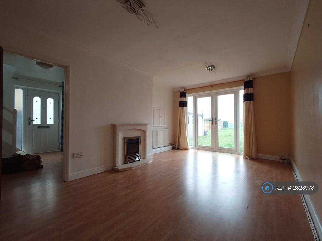 Lounge / Dining Room