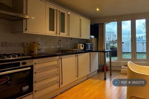 undefined, Cold Harbour, London, E14