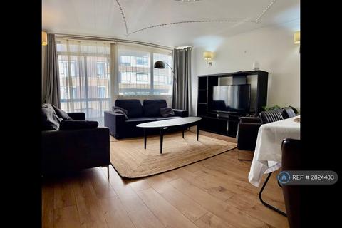 2 bedroom flat to rent, The Quadrangle, London, W2