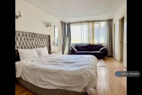 2 bedroom flat to rent, The Quadrangle, London, W2