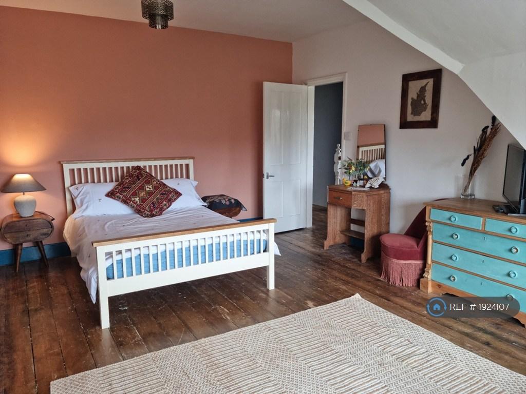 King Size Bedroom