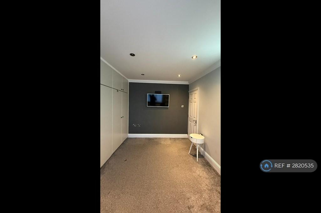 Upstairs Double Room 3
