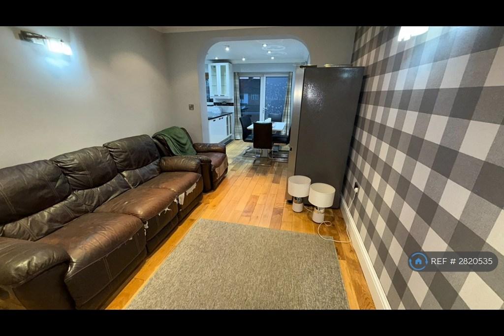 Downstair Living Room And Diner