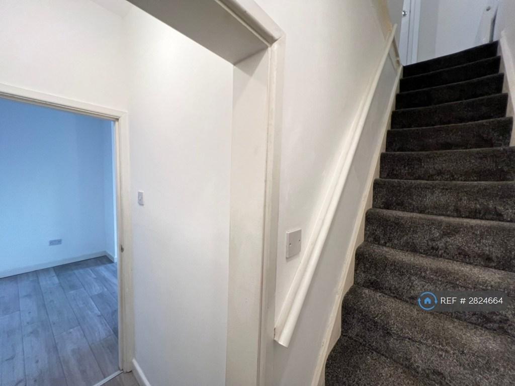 Landing (Ground Floor)