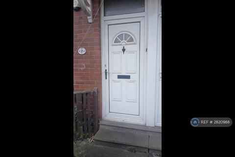 2 bedroom flat to rent, Axbridge Gardens, Newcastle Upon Tyne, NE4