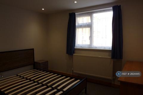 1 bedroom flat to rent, Rushford Court, Manchester, M19